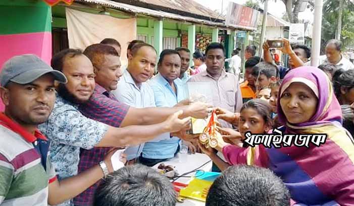 কমলগঞ্জ পৌরসভায়  বঙ্গবন্ধু ফুটবলে করিমপুর ও বঙ্গমাতা ফুটবলে কুমড়া কাপন সরকারি প্রাথমিক বিদ্যালয় চ্যাম্পিয়ন