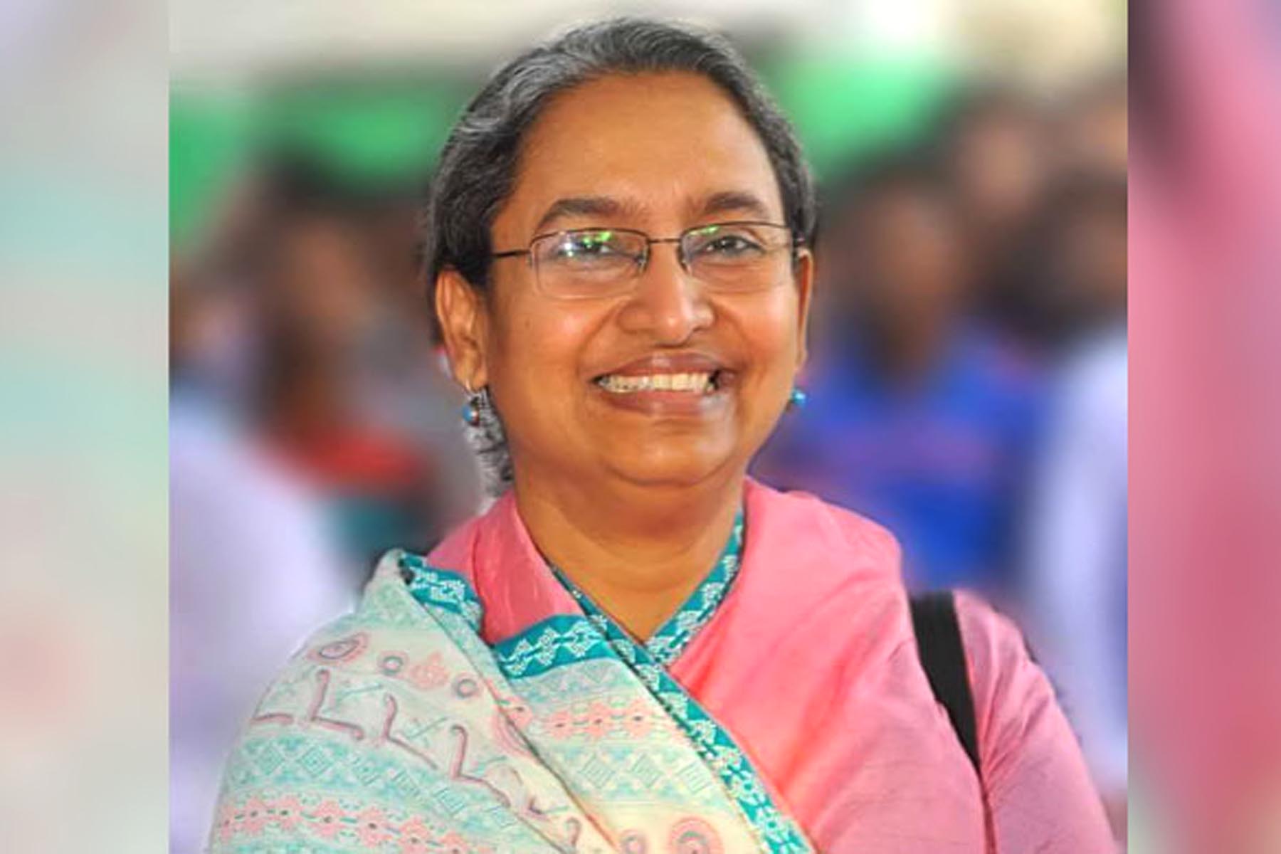শিক্ষামন্ত্রী হঠাৎ শিক্ষা ভবনে, দেখে চমকে গেলেন সবাই