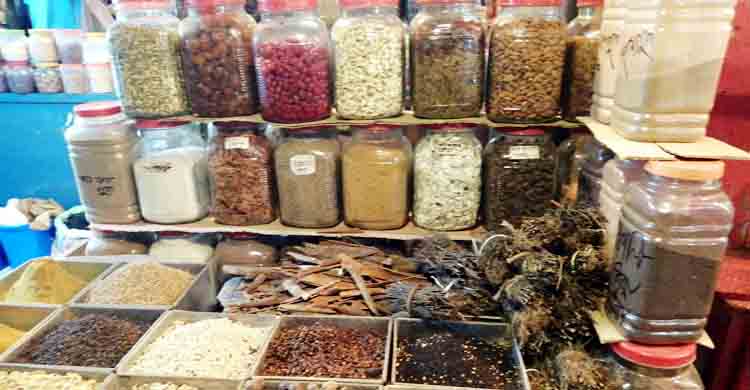 এলাচের দাম কেজিতে বেড়েছে ১০০০ টাকা