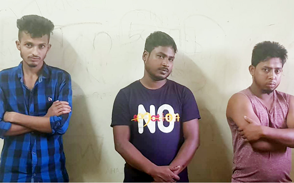 বড়লেখায় ইয়াবাসহ আটক ৩