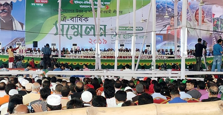 পায়রা-বেলুন উড়িয়ে মহানগরের সম্মেলন উদ্বোধন