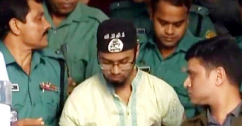 যেভাবে এসেছিলো জঙ্গি রিগ্যানের সেই টুপি!