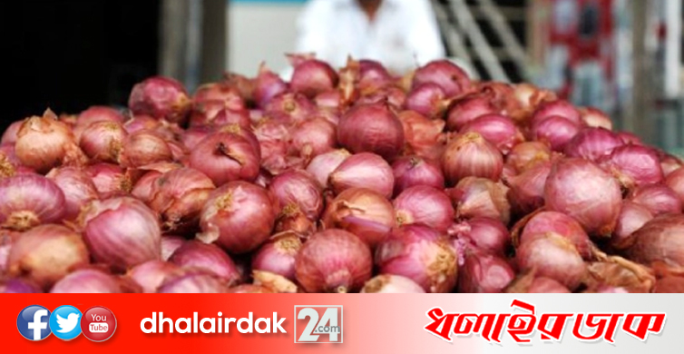 বাড়ছে পেঁয়াজের ঝাঁজ
