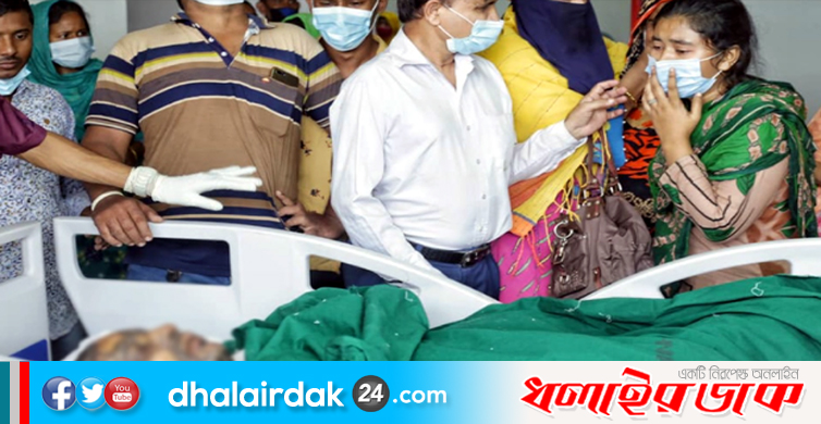 মসজিদে বিস্ফোরণ : মৃত্যুর সঙ্গে পাঞ্জা লড়ছেন আরও ৯ জন