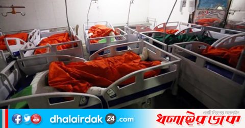 মসজিদে বিস্ফোরণে মৃত্যু বেড়ে ২৭