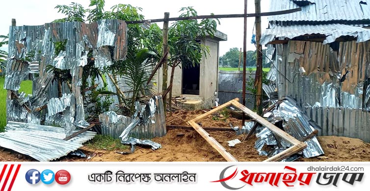 কমলগঞ্জে দলবল নিয়ে সশস্ত্র হামলা চালিয়ে প্রতিপক্ষের বসতঘর ভাঙ্গচুর; আহত-১