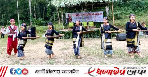 খাসিয়াদের ঐতিহ্যবাহী বর্ষবিদায় উৎসব ‘সেং কুটস্নেম’ অনুষ্ঠিত