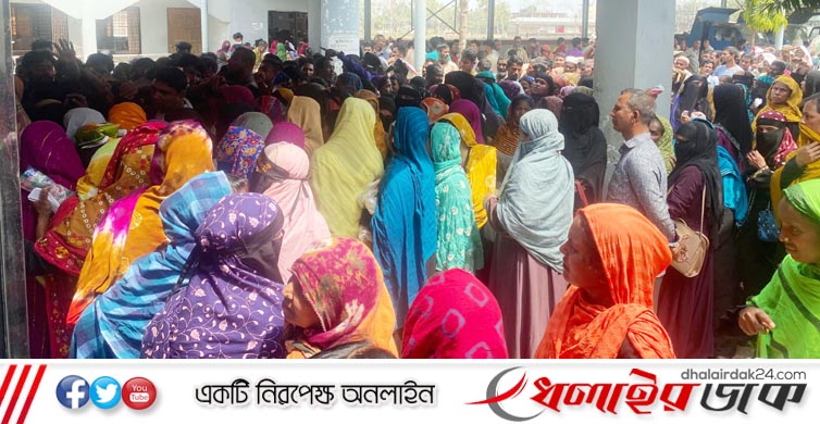 কমলগঞ্জ পৌরসভায় ৩০৮১ পরিবারের মাঝে ভিজিএফ-এর চাল বিতরণ