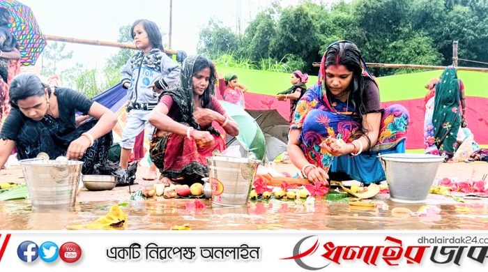 গঙ্গা স্নানে চা-শ্রমিকদের কাত্যায়নী পূজা