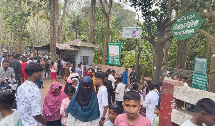 ঈদের ছুটিতে লাউয়াছড়ায় পর্যটকের ঢল, তিন দিনে রাজস্ব আয় ৫ লাখের বেশি
