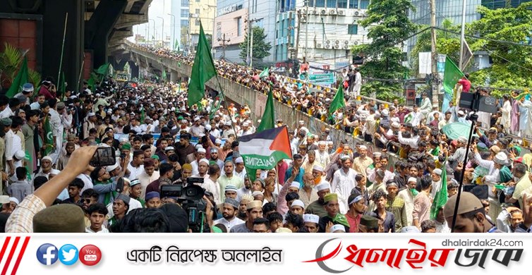 চট্টগ্রামে জশনে জুলুসে লাখো ভক্তের পদভারে মুখরিত রাজপথ