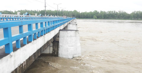 তিস্তার পানি বিপৎসীমার ওপরে: রেড এলার্ট জারি