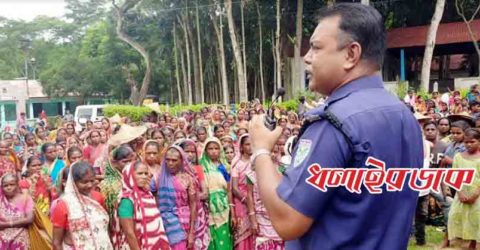 গুজব ও ডেঙ্গু প্রতিরোধে কমলগঞ্জ থানা পুলিশের জনসচেতনতামূলক সভা