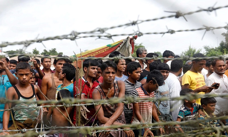 রোহিঙ্গা ক্যাম্পে বেড়া : একমত সশস্ত্র বাহিনী-সংসদীয় কমিটি