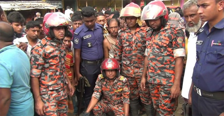 কারখানায় ড্রাম কাটার সময় বিষাক্ত গ্যাসে শ্রমিকের মৃত্যু