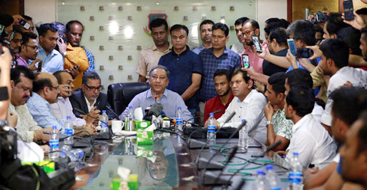 বিসিবি সভাপতির সঙ্গে বৈঠকে ক্রিকেটাররা