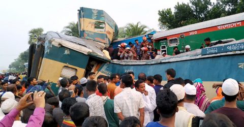 ৮ ঘণ্টা পর ঢাকা-চট্টগ্রাম ট্রেন চলাচল স্বাভাবিক