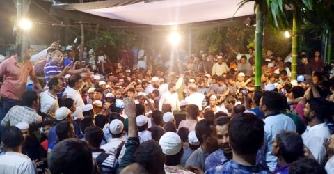 মায়ের কবরের পাশে চিরনিদ্রায় শায়িত হলেন খোকা