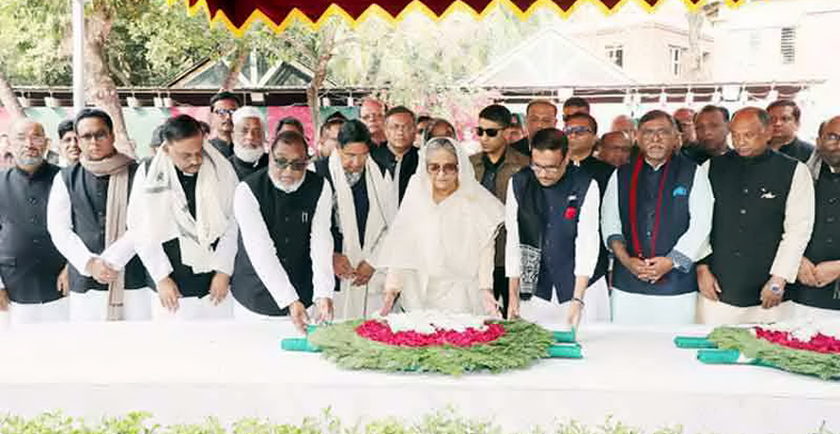 বঙ্গবন্ধুর সমাধিতে প্রধানমন্ত্রীর শ্রদ্ধা