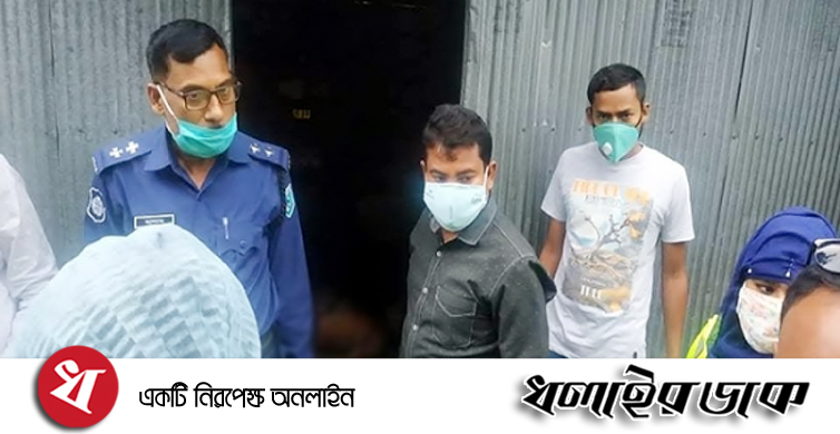 ঘরে ঝুলছে স্বামী, বিছানায় স্ত্রী-সন্তানের গলাকাটা লাশ