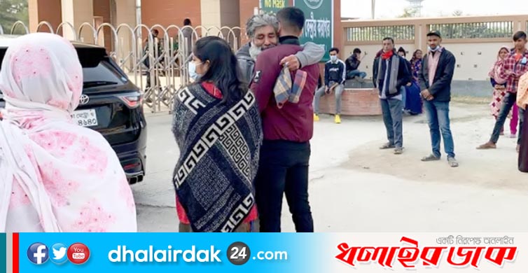৯ মাস পর বাড়ি ফিরলেন সাংবাদিক কাজল