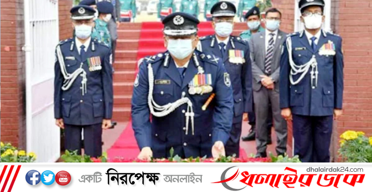 শহীদ পুলিশ সদস্যদের প্রতি আইজিপির শ্রদ্ধা