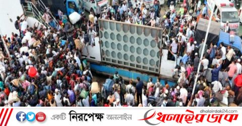 ঘরমুখো মানুষের ঢল ঠেকাতে ফেরিঘাটে বিজিবি মোতায়েন
