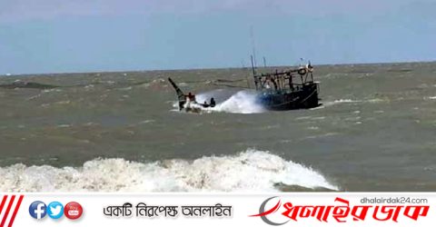 সিত্রাংয়ের প্রভাবে সেন্টমার্টিনে ১৩ ট্রলারডুবি