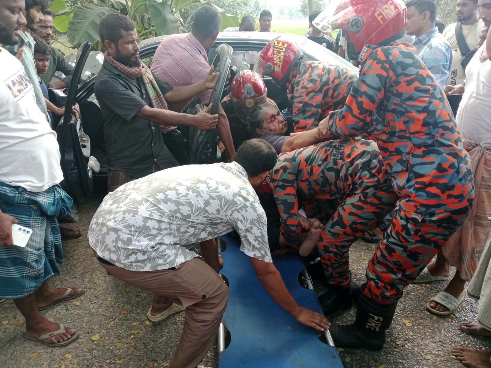 শ্রীমঙ্গলে প্রাইভেটকার দুর্ঘটনায় শিশু নিহত, আহত একই পরিবারের তিন